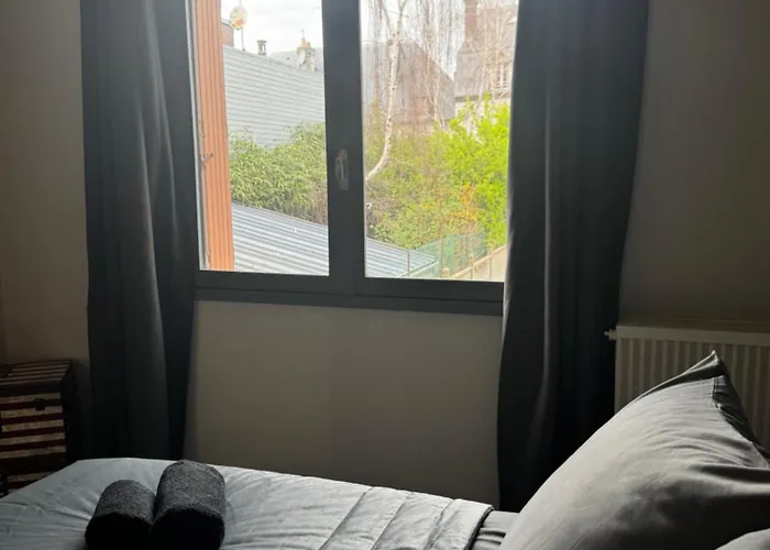 Place Morny, Hyper Centre ! *