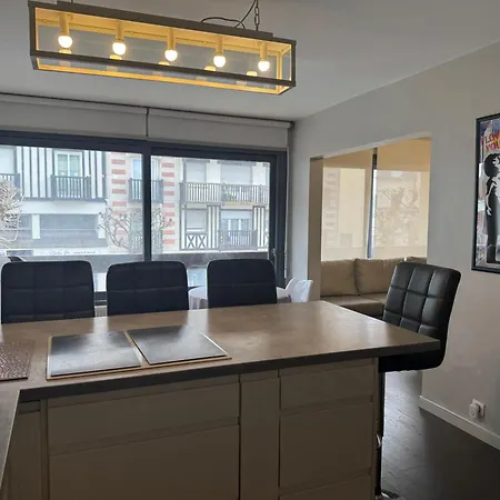 Place Morny, Hyper Centre ! * دوفييل