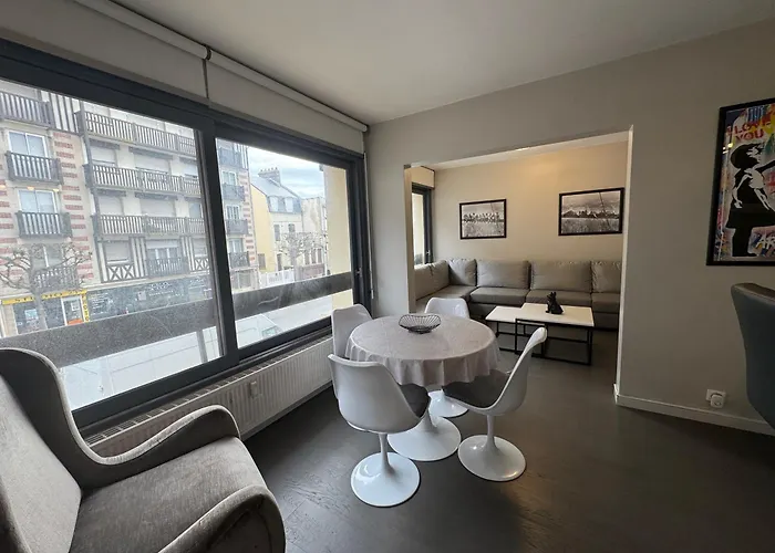 Place Morny, Hyper Centre ! دوفييل